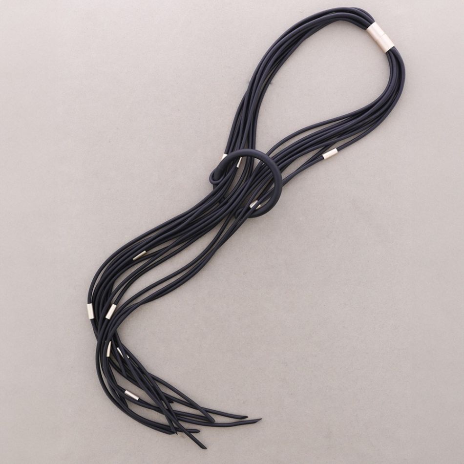 COLLAR LARGO IMÁN MULTI TIRA GOMA