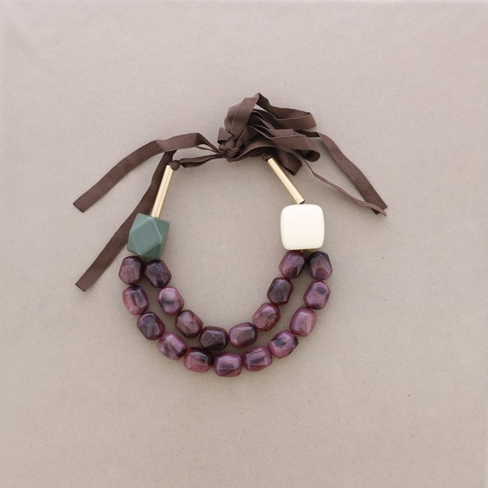 RESIN BEADS NECKLACE