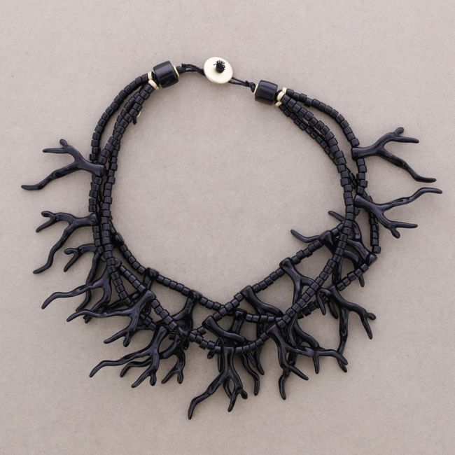 DOUBLE CORAL BEAD SHORT NECKLACE