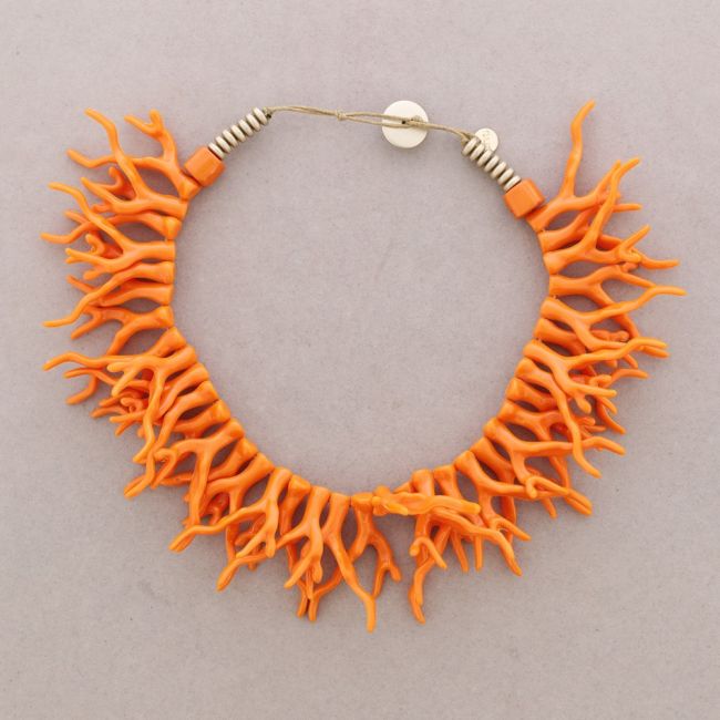 GARGANTILLA CORAL RESINA