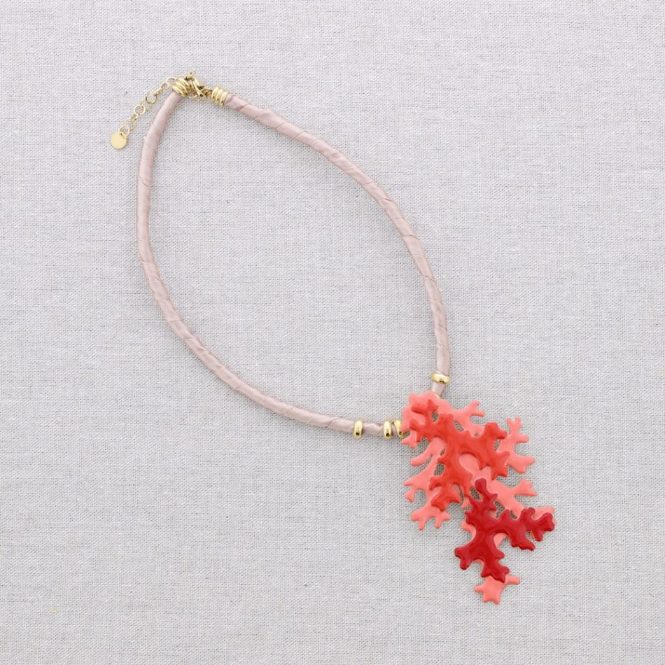 STEEL NECKLACE WITH CORAL ENAMEL PENDANT