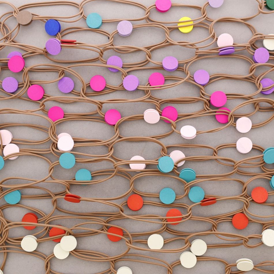 LONG RUBBER LINKS NECKLACE