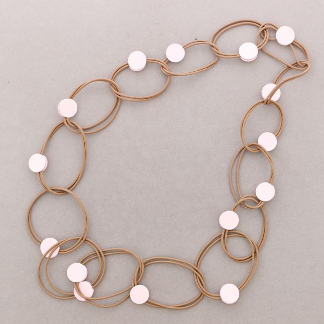 COLLAR LARGO ESLABONES GOMA
