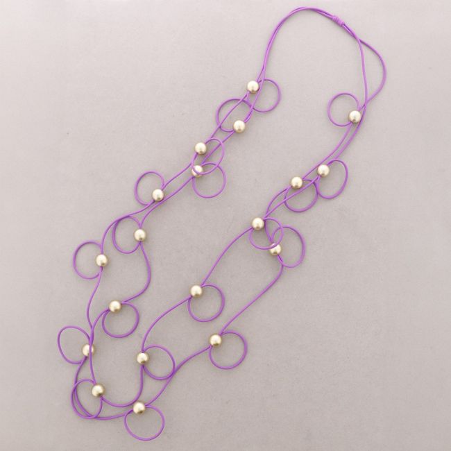 LONG RUBBER NECKLACE WITH DOUBLE CIRCLES