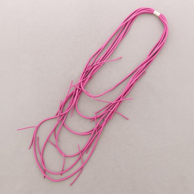 COLLAR IMÁN MULTI VUELTAS NUDOS GOMA