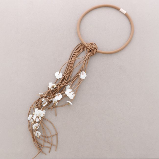 NECKLACE MAGNET RUBBER FRINGES FLOWERS FABRIC