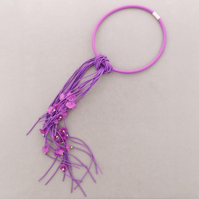 NECKLACE MAGNET RUBBER FRINGES FLOWERS FABRIC