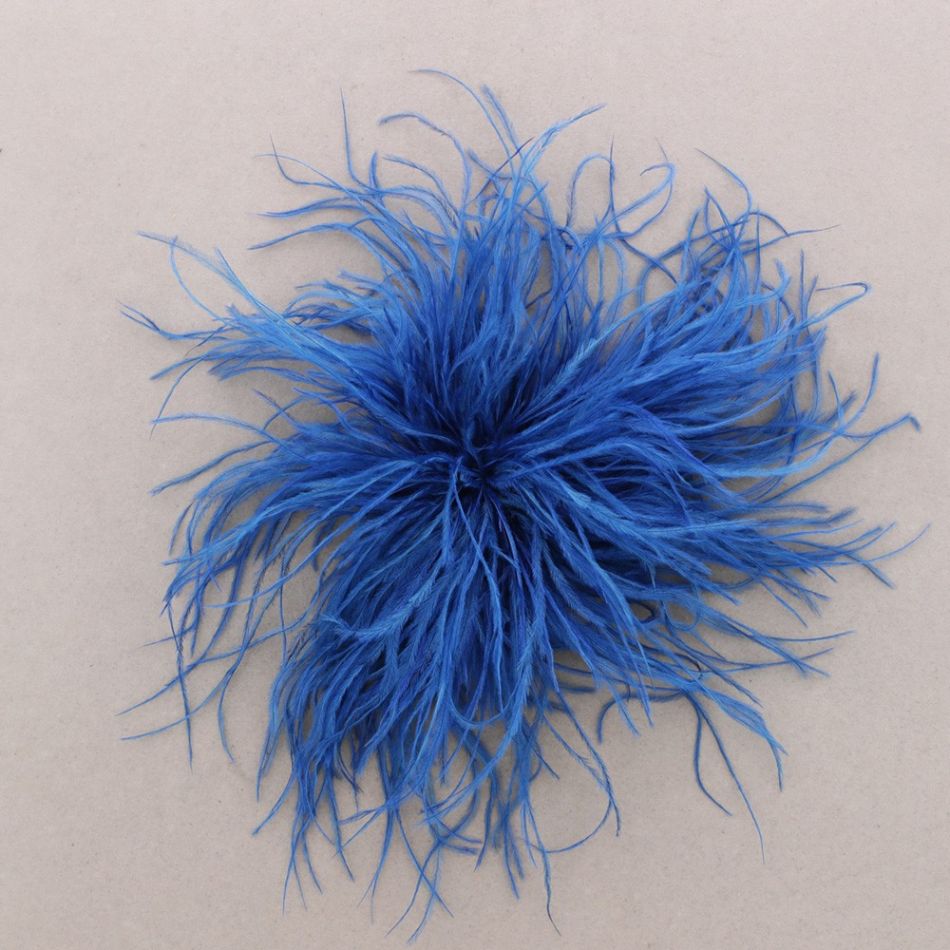 OSTRICH FEATHER BROOCH 10-15CM