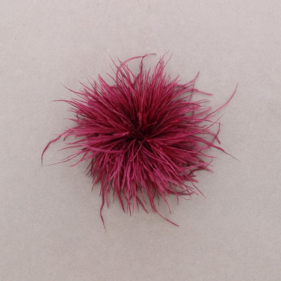 OSTRICH FEATHER BROOCH 8-10 CM