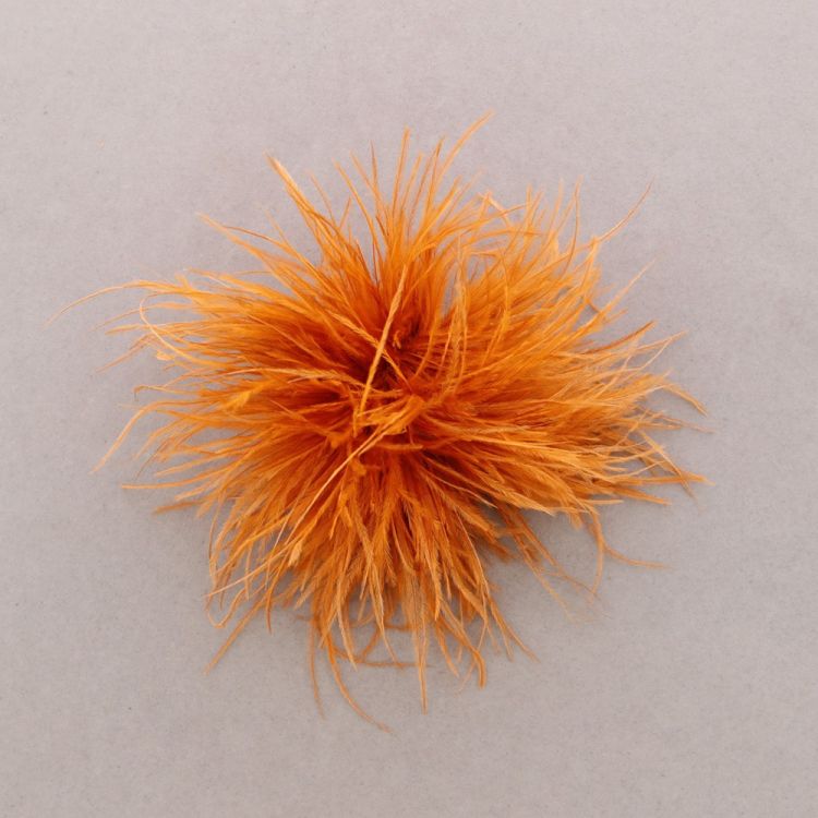 OSTRICH FEATHER BROOCH 8-10 CM