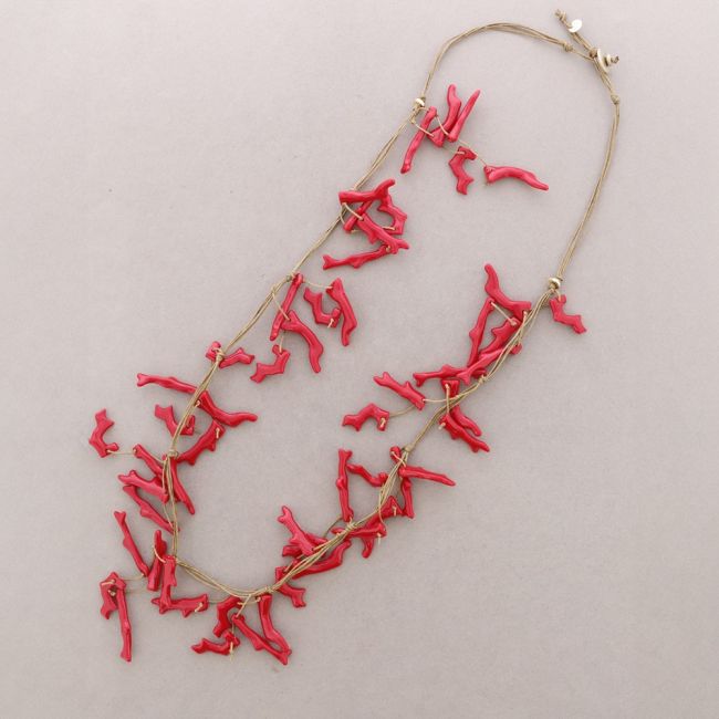 COLLAR LARGO COLGANTES CORAL RESINA