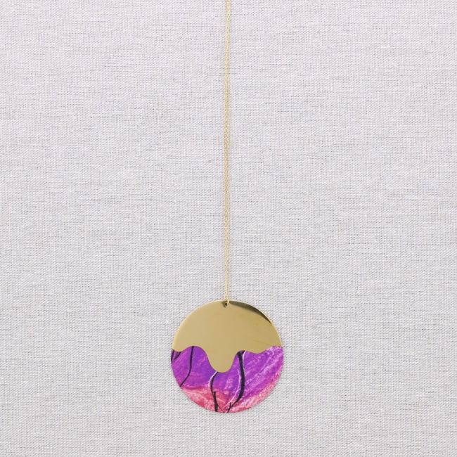 COLLAR LARGO ACERO COLGANTE MEDALLA MEDIO DIBUJO