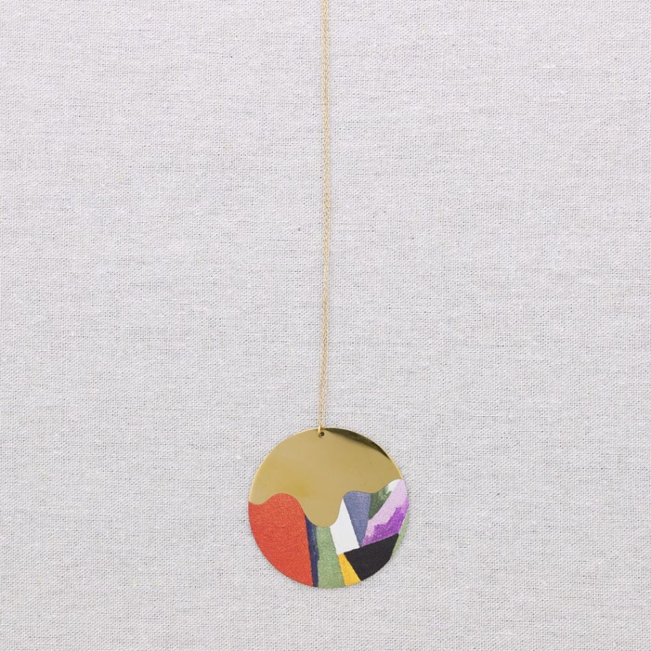 COLLAR LARGO ACERO COLGANTE MEDALLA MEDIO DIBUJO