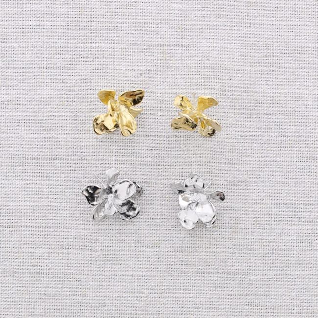 STEEL FLOWER EARRINGS
