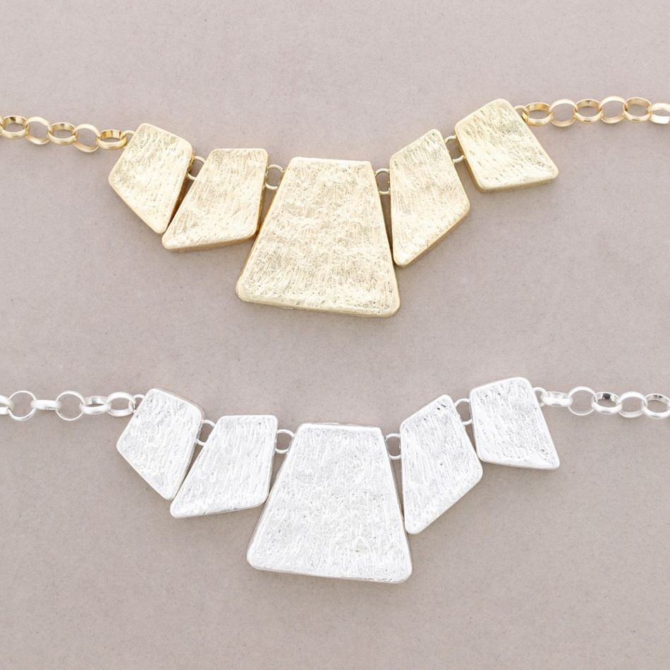 GEOMETRIC SHAPE METAL PENDANT CHOKER