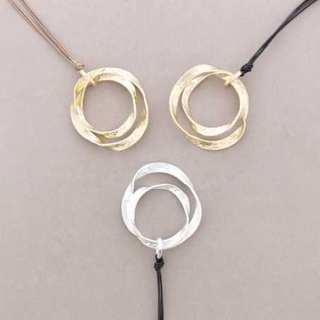 LONG NECKLACE WITH DOUBLE METAL HOOP PENDANT