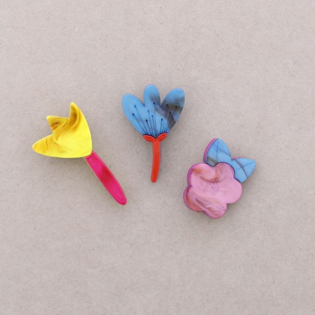 SET BROCHE TRIPLE FLOR RESINA