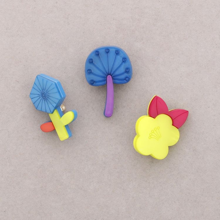 SET BROCHE TRIPLE FLOR RESINA