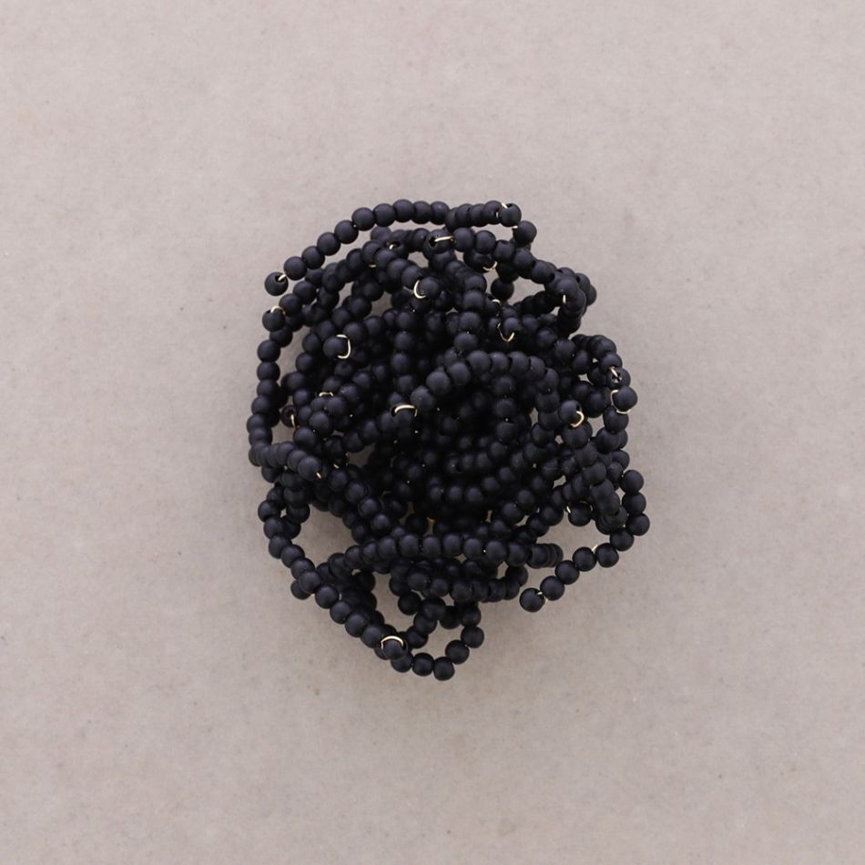 FLEXIBLE FLOWER BROOCH WITH RESIN BEADS