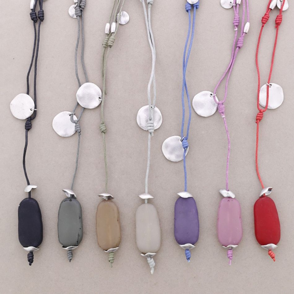 LONG CORD NECKLACE METAL RESIN
