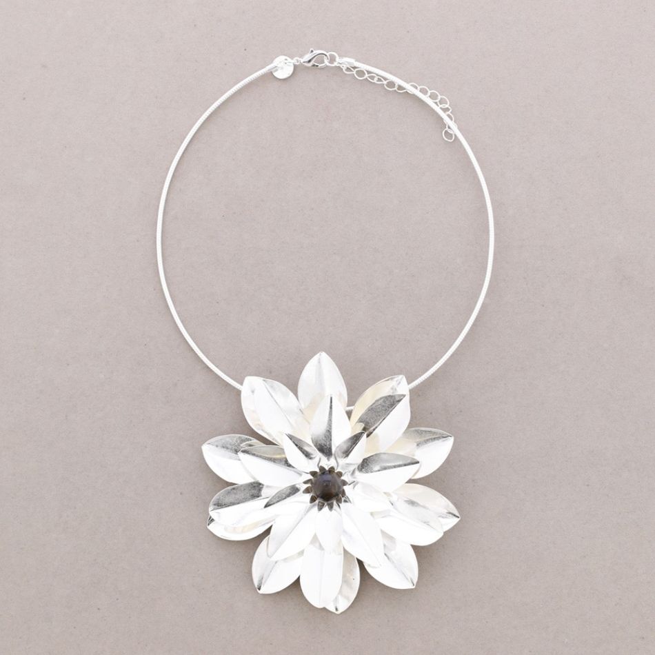 GARGANTILLA METAL FLOR