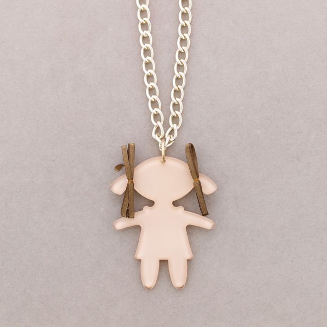 LONG PENDANT NECKLACE DOLL