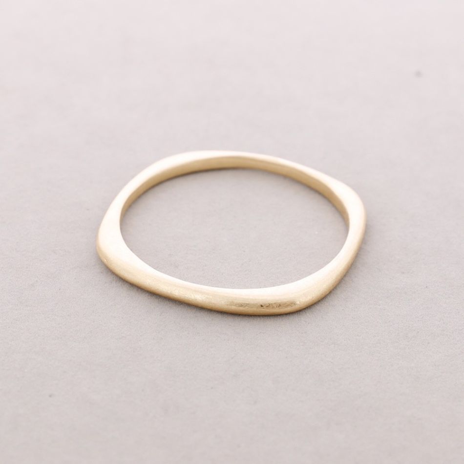RIGID METAL BRACELET