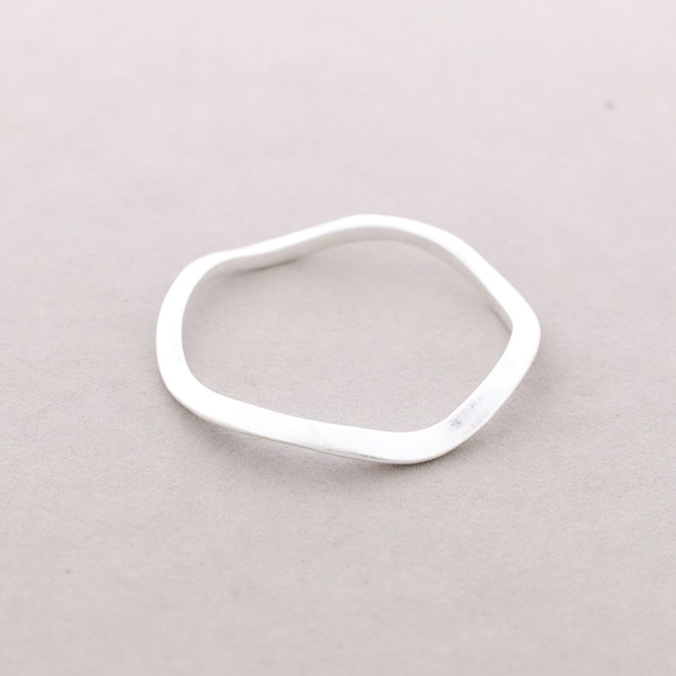RIGID METAL BRACELET