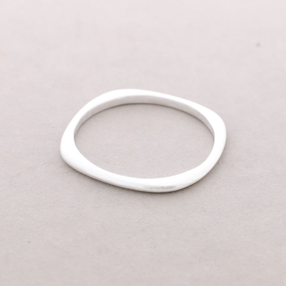 RIGID METAL BRACELET