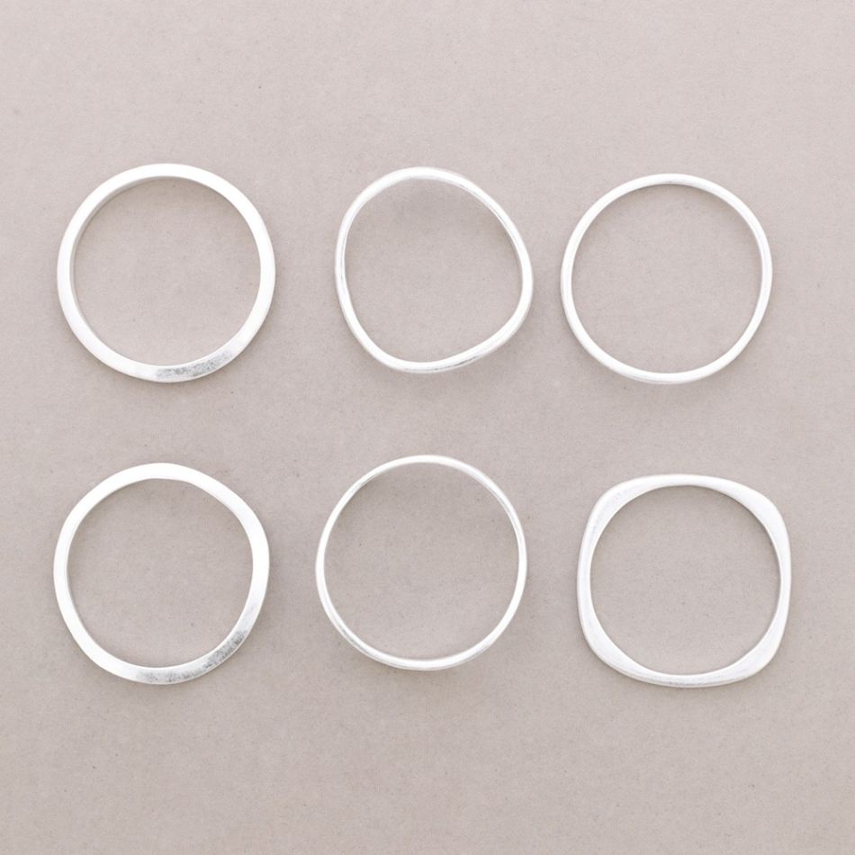 RIGID METAL BRACELET