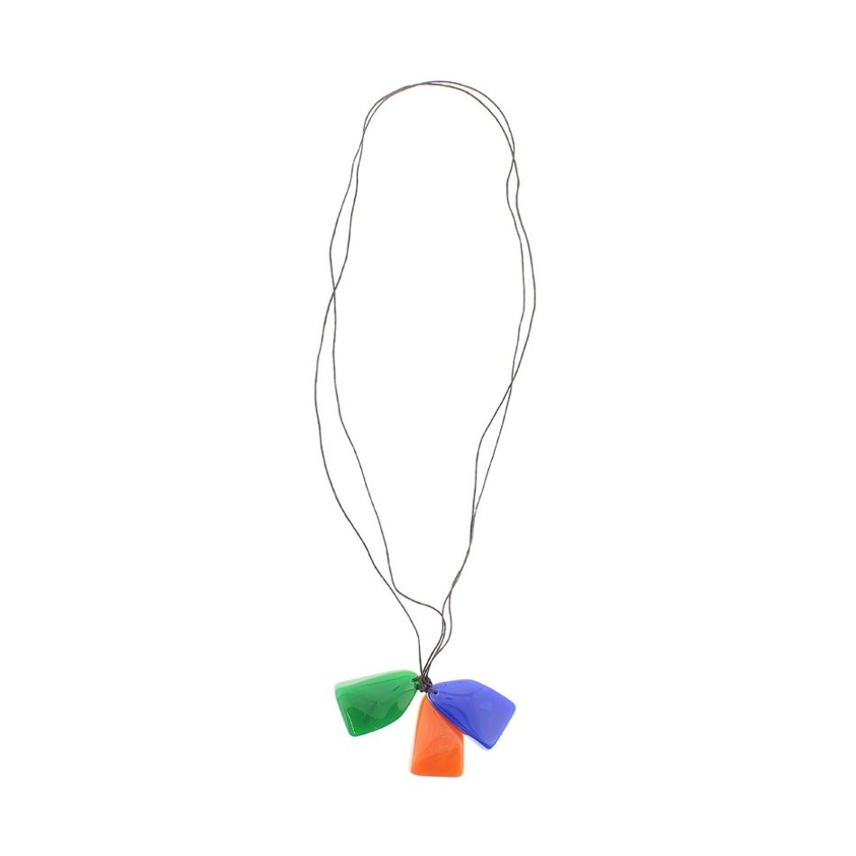 LONG NECKLACE WITH RESIN BEADS
