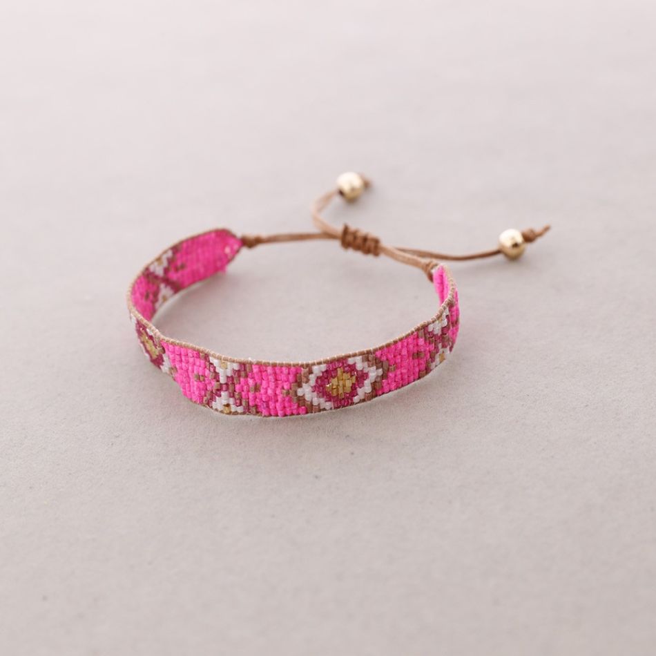 ETHNIC MACRAME BEADS BRACELET