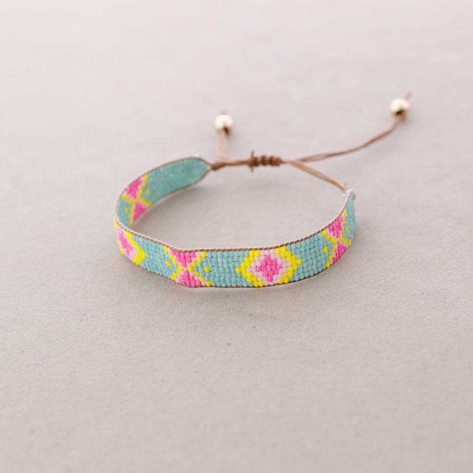 ETHNIC MACRAME BEADS BRACELET