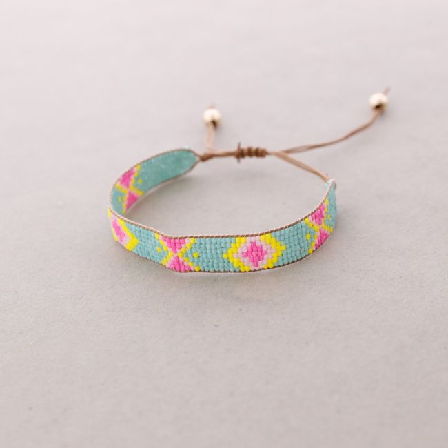 ETHNIC MACRAME BEADS BRACELET