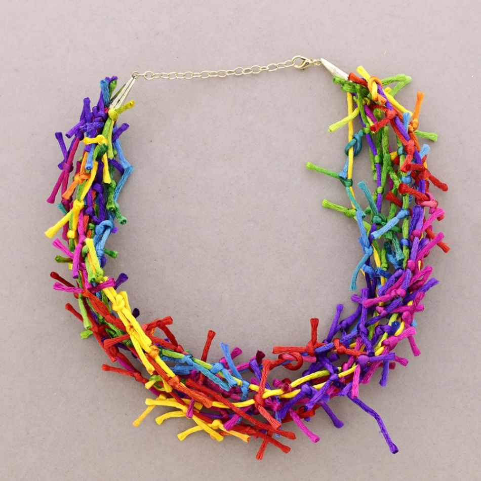 GARGANTILLA ÉTNICA CORDONES