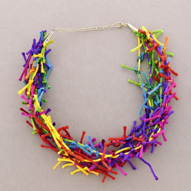 GARGANTILLA ÉTNICA CORDONES