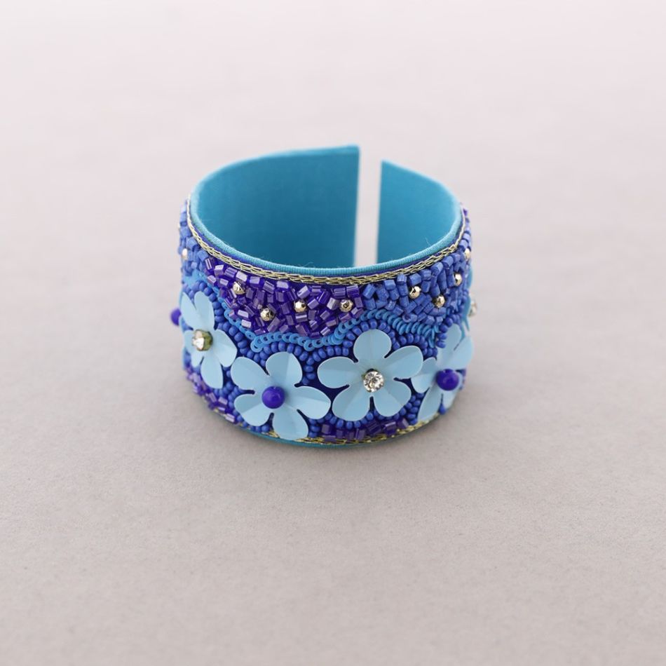 PULSERA ÉTNICA AJUSTABLE LENTEJUELAS ABALORIOS
