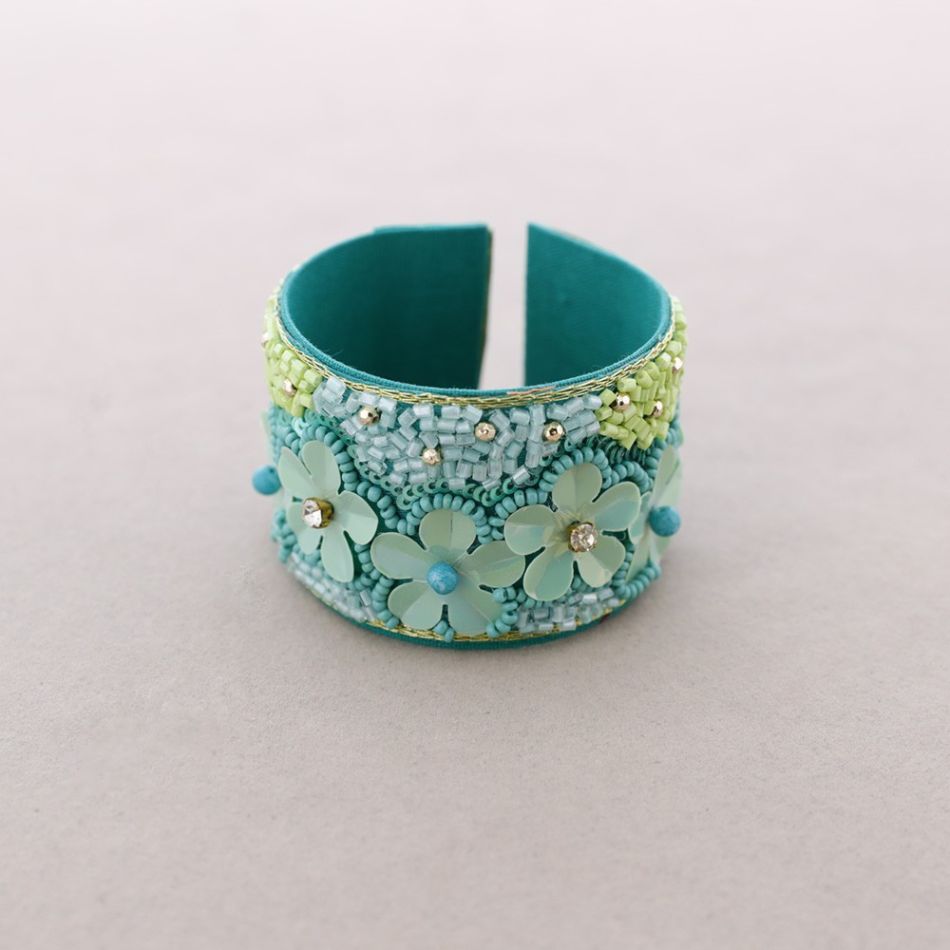 PULSERA ÉTNICA AJUSTABLE LENTEJUELAS ABALORIOS