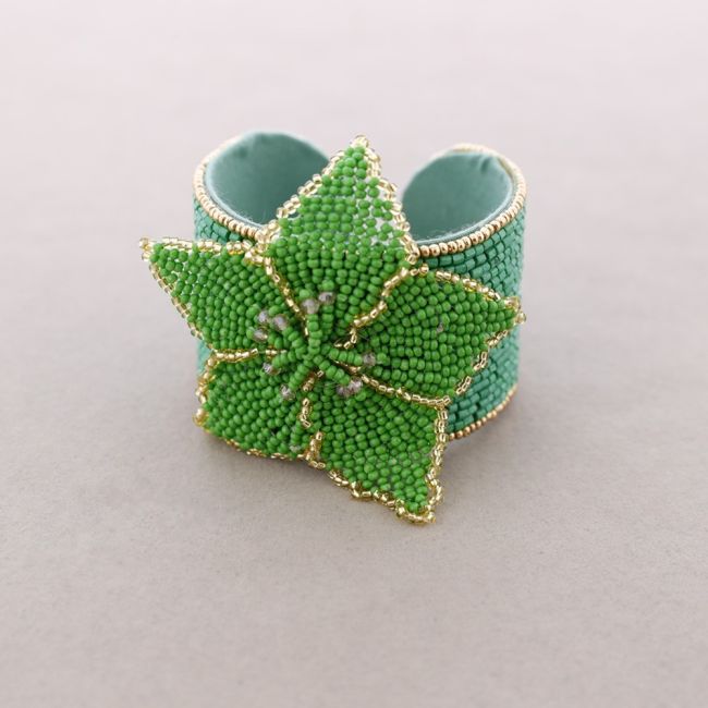 PULSERA ÉTNICA AJUSTABLE FLOR ABALORIOS