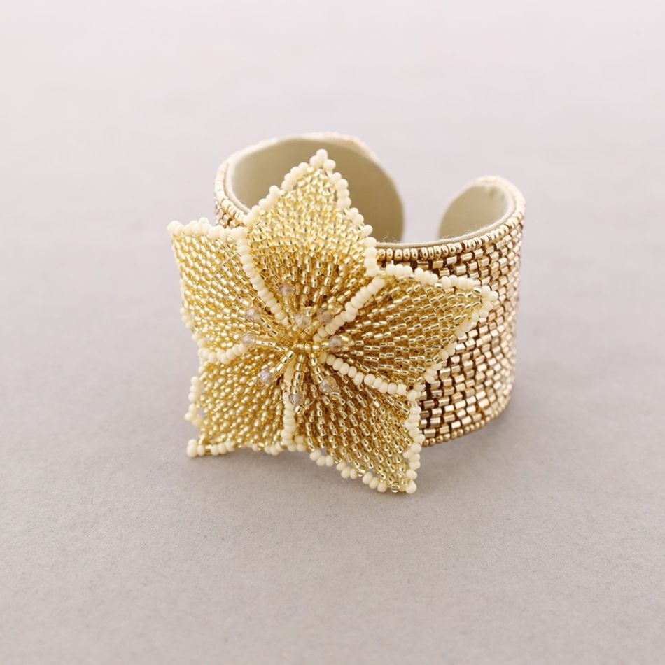 PULSERA ÉTNICA AJUSTABLE FLOR ABALORIOS