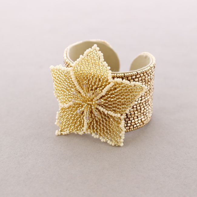 PULSERA ÉTNICA AJUSTABLE FLOR ABALORIOS