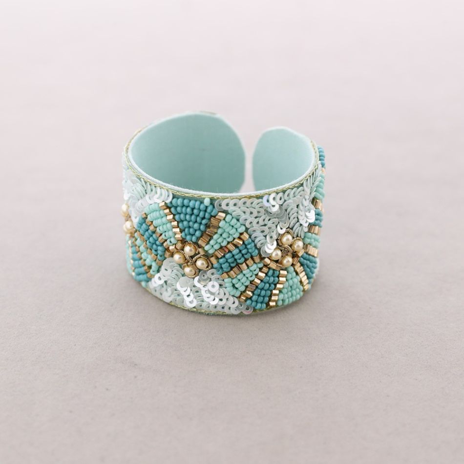PULSERA ÉTNICA AJUSTABLE LENTEJUELAS ABALORIOS