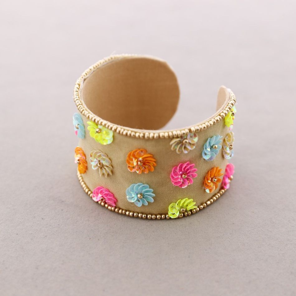 PULSERA ÉTNICA AJUSTABLE FLORES LENTEJUELAS
