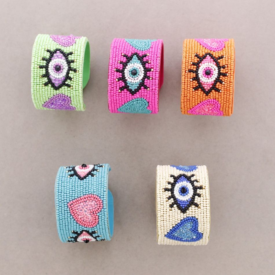 ADJUSTABLE EYE BEADS BRACELET