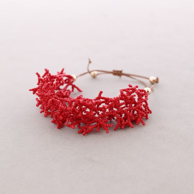 CORAL BEADS MACRAME BRACELET