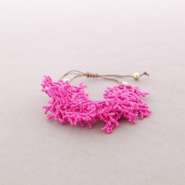 CORAL BEADS MACRAME BRACELET