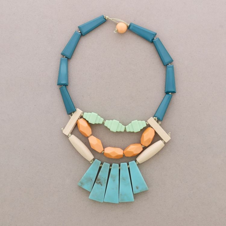 GEOMETRIC BEADS NECKLACE