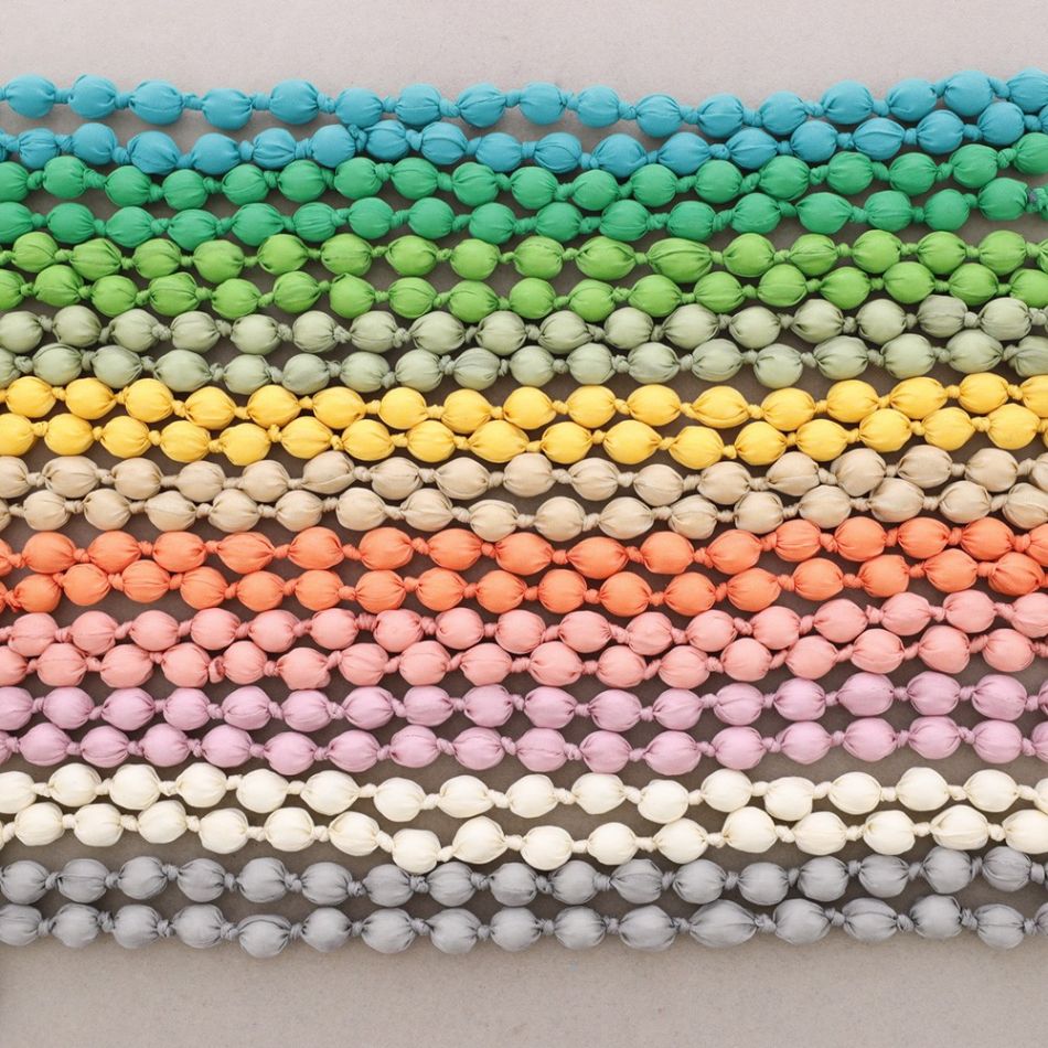 COLLAR LARGO BOLAS FORRADAS TELA 160CM