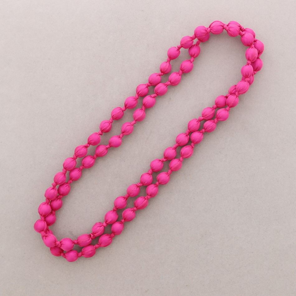 LONG NECKLACE WITH FABRIC LINED BALLS 160CM