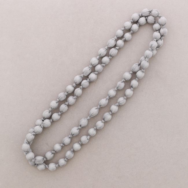 LONG NECKLACE WITH FABRIC LINED BALLS 160CM